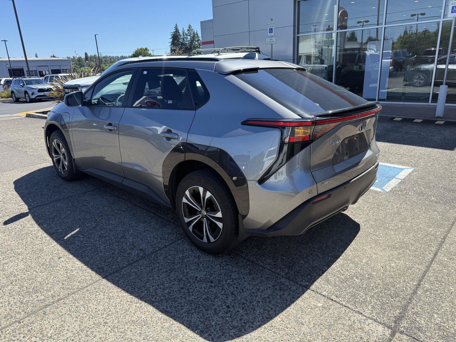 Used 2024 Toyota bZ4X AWD w/ Weather Package image 4