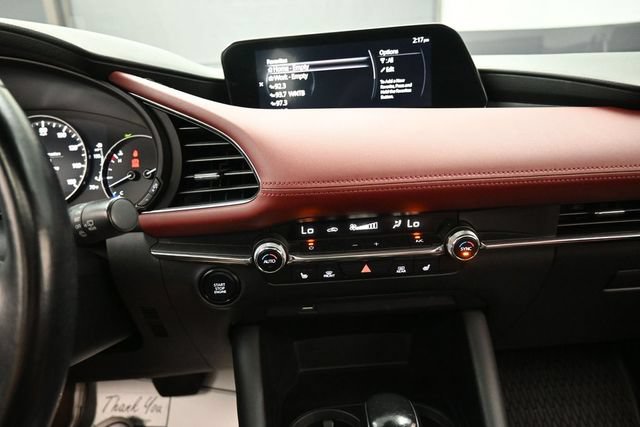 Used 2020 MAZDA MAZDA3 Hatchback w/ Premium Package FWD image 10