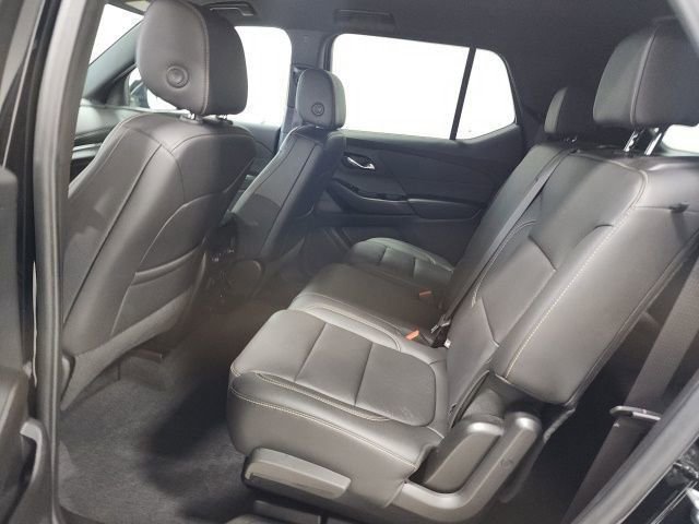 Used 2023 Chevrolet Traverse LT w/ LT Premium Package image 21
