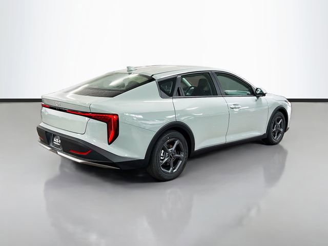 New 2026 Kia K4 LXS image 7