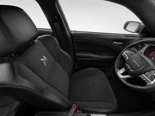 Used 2016 Dodge Charger R/T Scat Pack w/ Technology Group RWD image 10