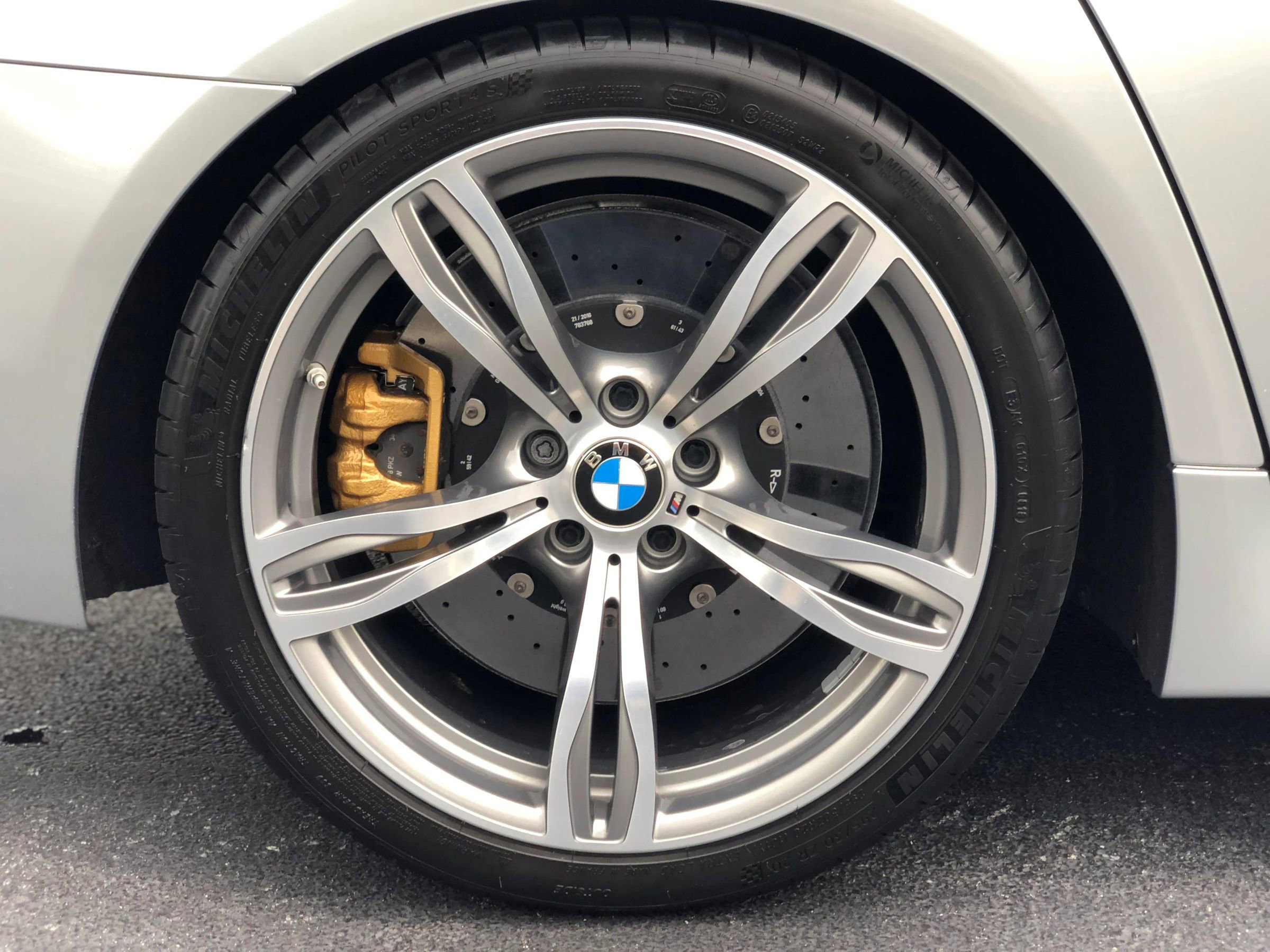 Used 2016 BMW M5 image 46