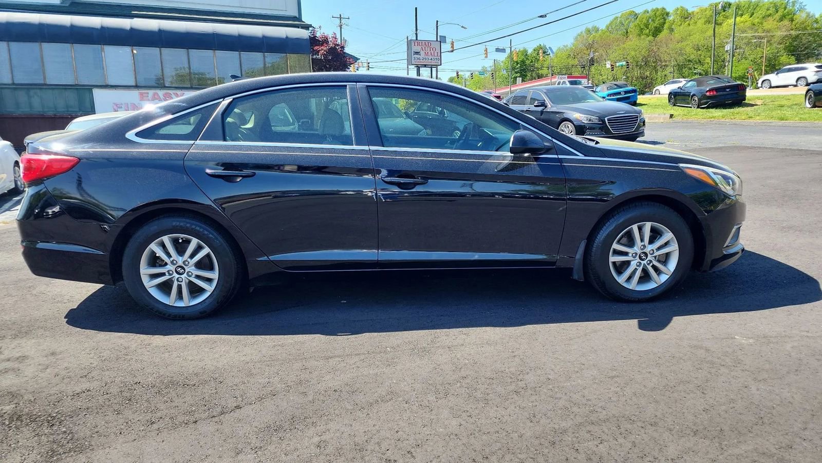 Used 2017 Hyundai Sonata SE image 4
