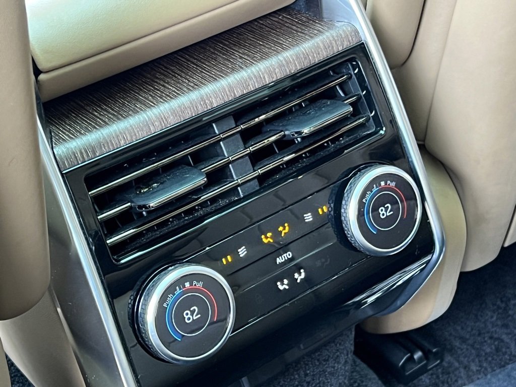 Used 2023 Land Rover Range Rover SE image 19