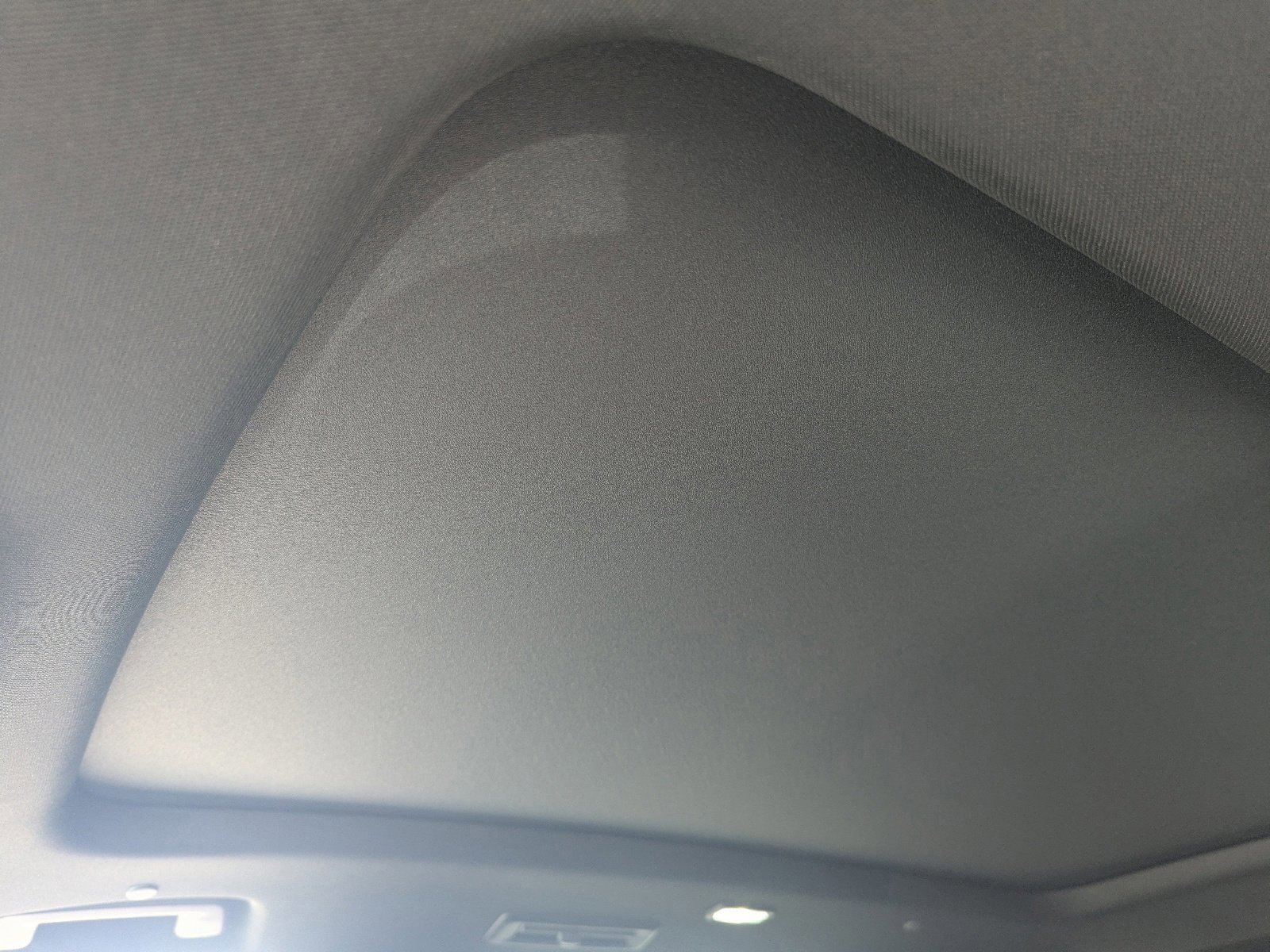 Used 2025 Chevrolet Traverse RS image 31