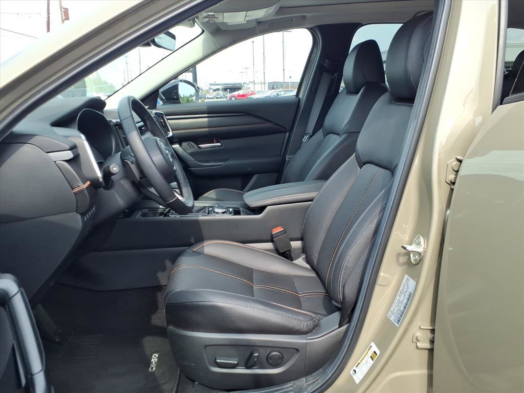 Used 2025 MAZDA CX-50 2.5 Turbo w/ Premium Plus Pkg image 14