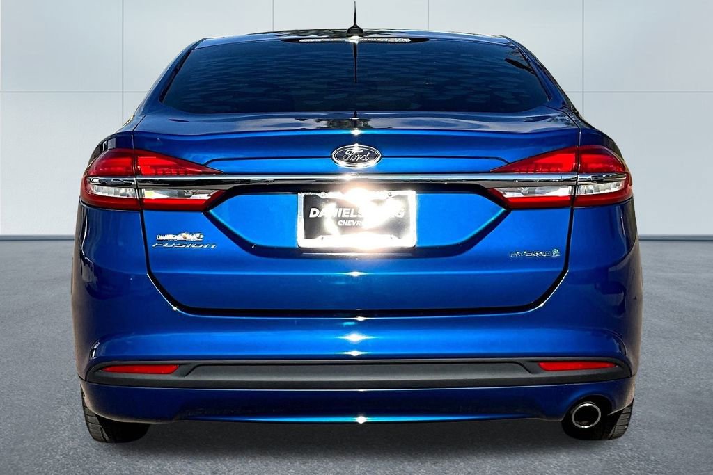 Used 2018 Ford Fusion S image 4