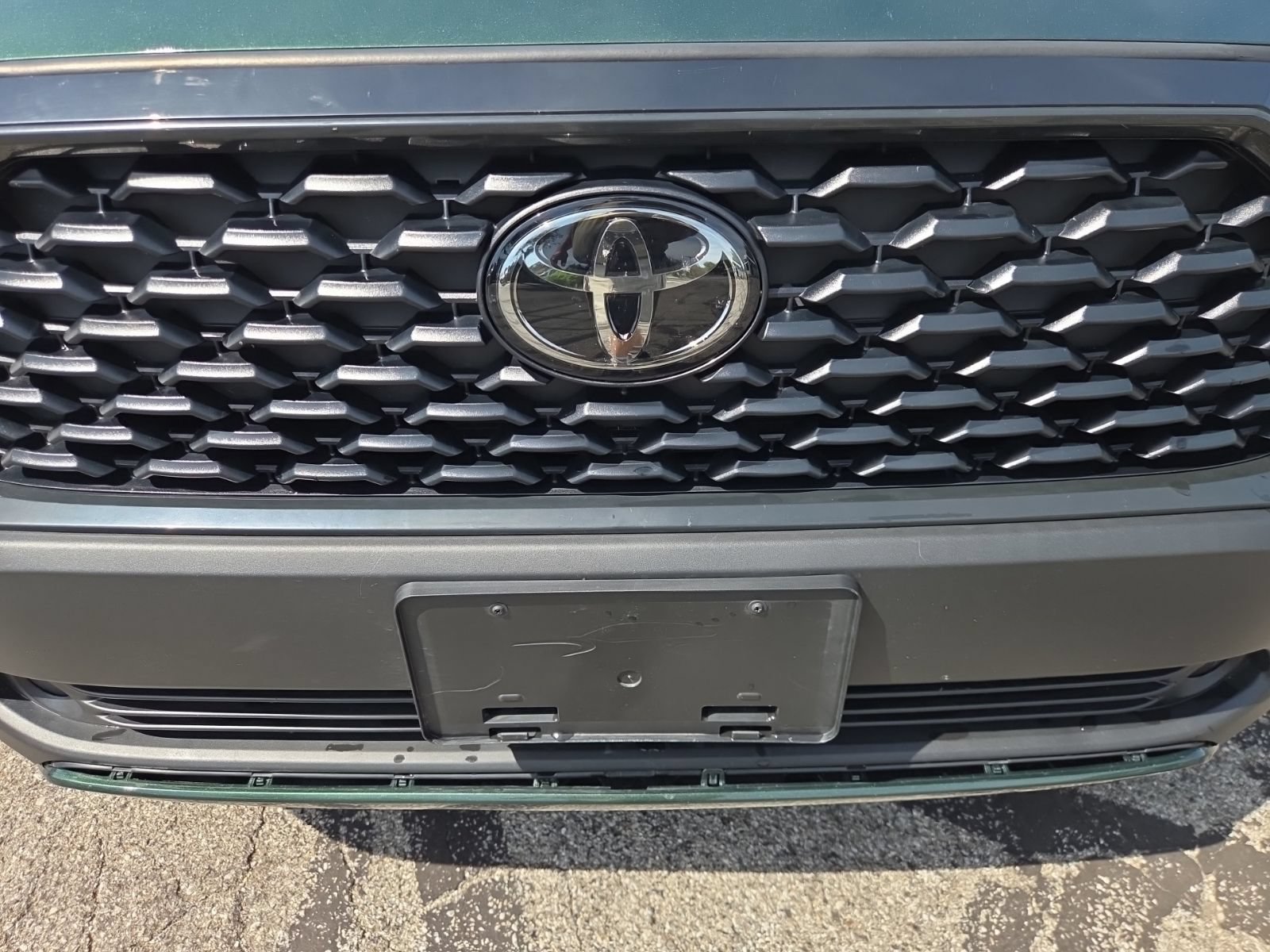 Used 2023 Toyota Corolla Cross LE AWD/4WD image 5