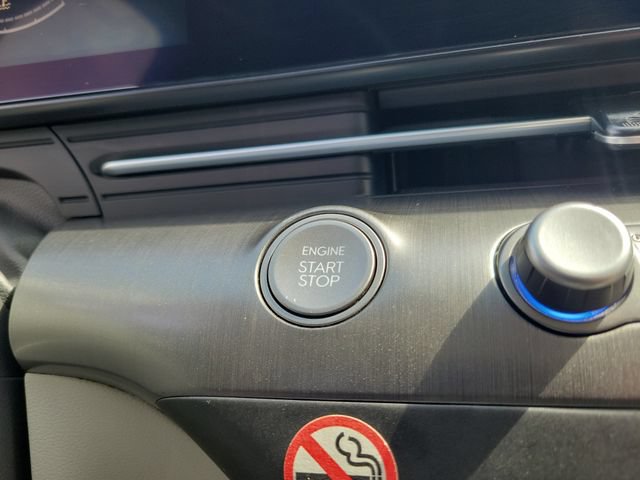 Used 2024 Hyundai Kona SEL AWD/4WD image 33