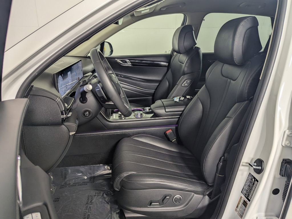 Used 2025 Genesis GV80 2.5T Standard image 14
