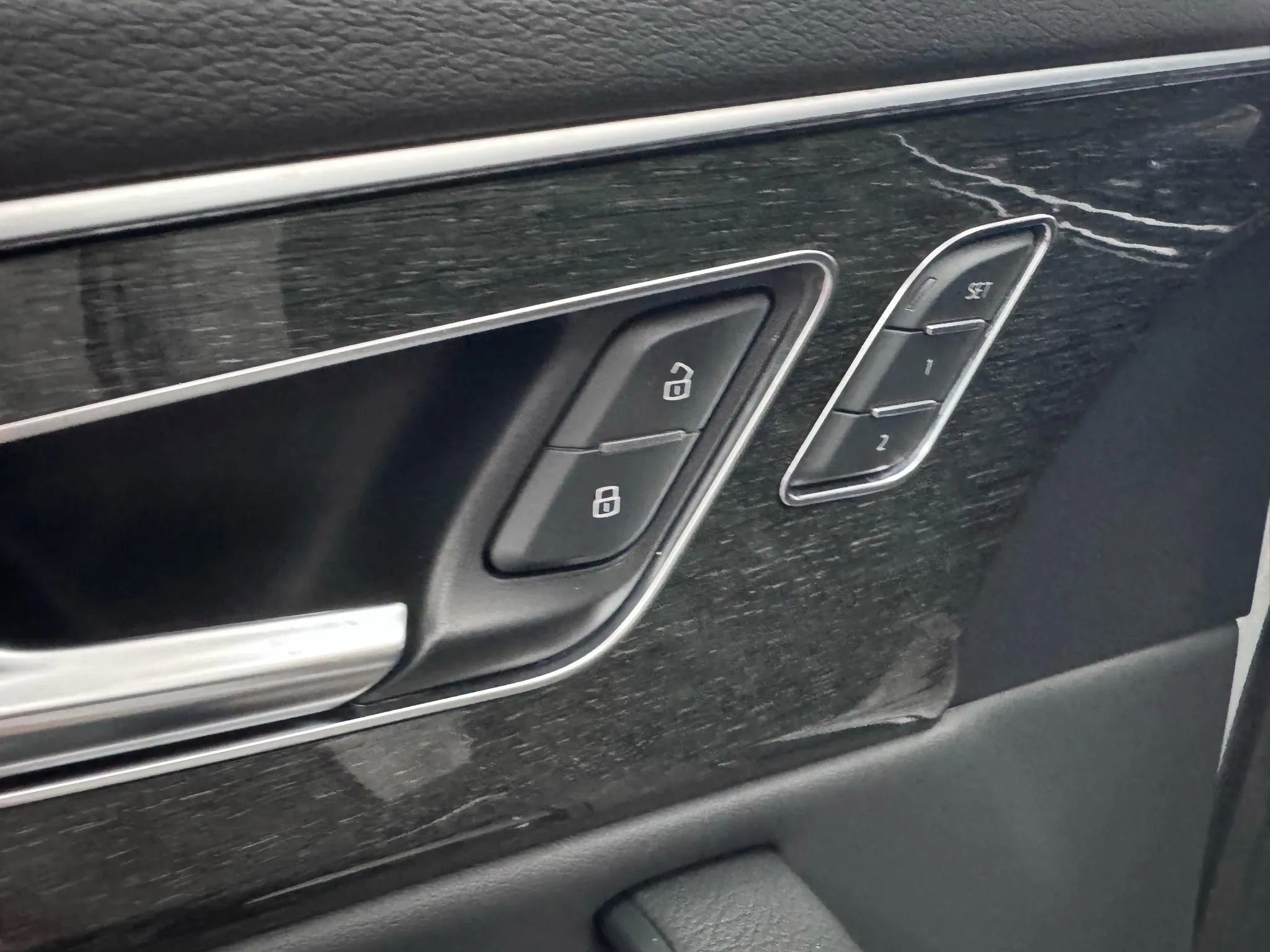 Used 2019 Audi Q8 Premium w/ Convenience Package image 22