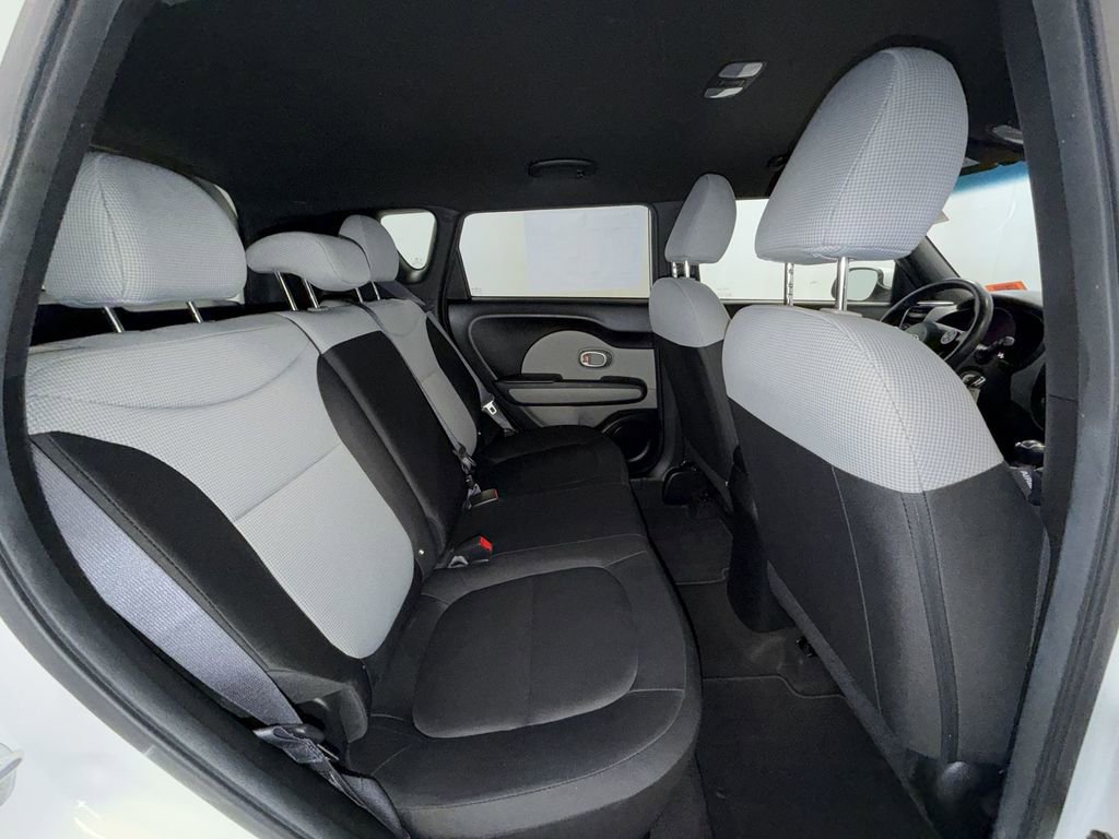 Used 2016 Kia Soul image 17