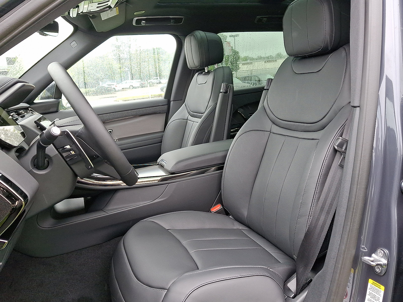 Certified 2025 Land Rover Range Rover Sport Dynamic SE image 3