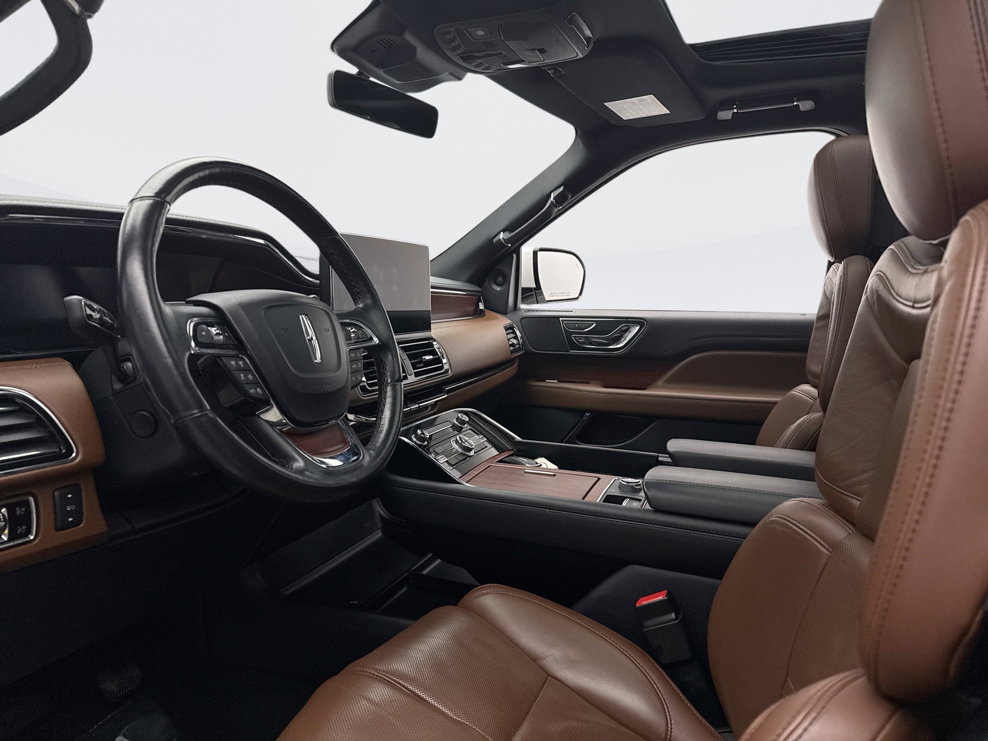 Used 2023 Lincoln Navigator L Reserve w/ Monochromatic Package image 10