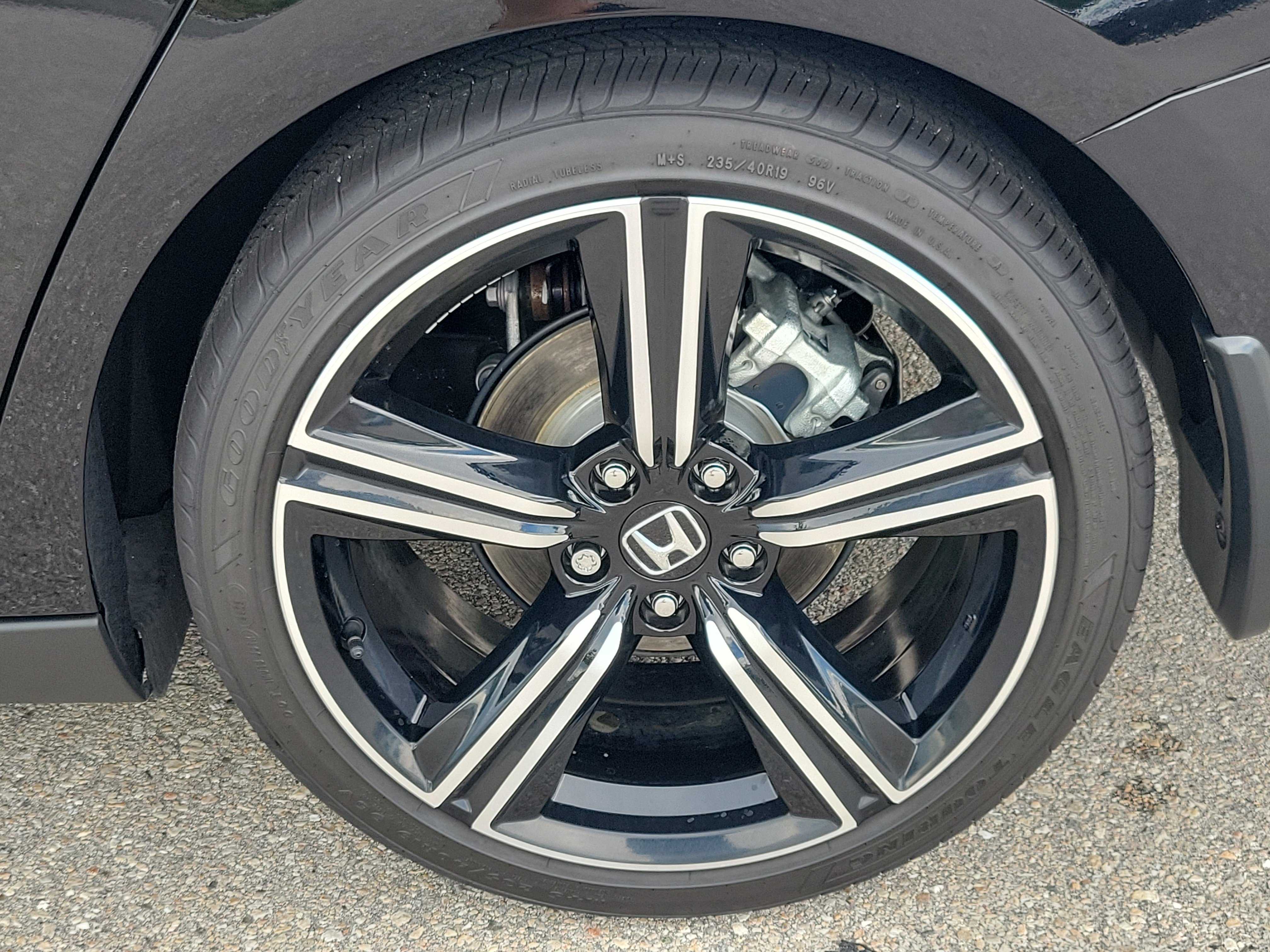 Certified 2025 Honda Accord Sport image 9