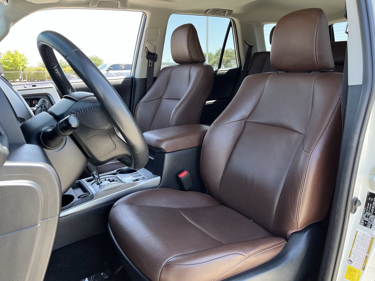 Used 2023 Toyota 4Runner Limited AWD/4WD image 23