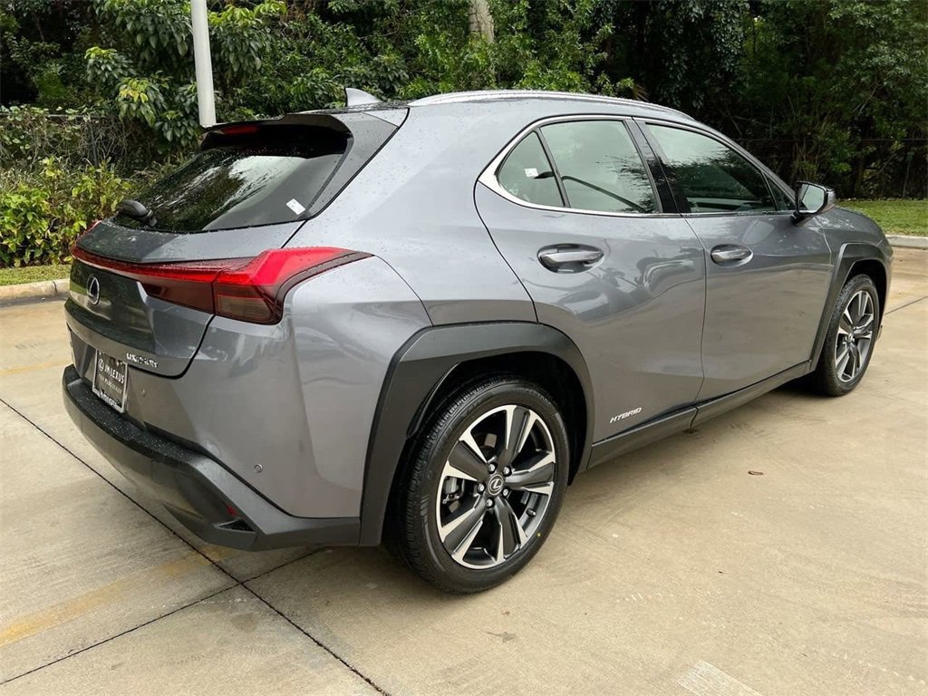 Certified 2020 Lexus UX 250h w/ Premium Package image 7
