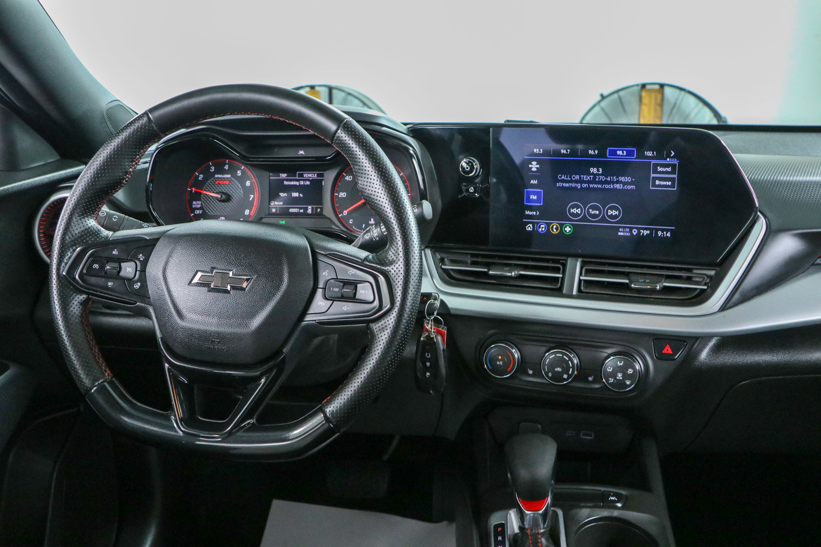 Used 2024 Chevrolet Trax RS w/ Sunroof Package FWD image 17