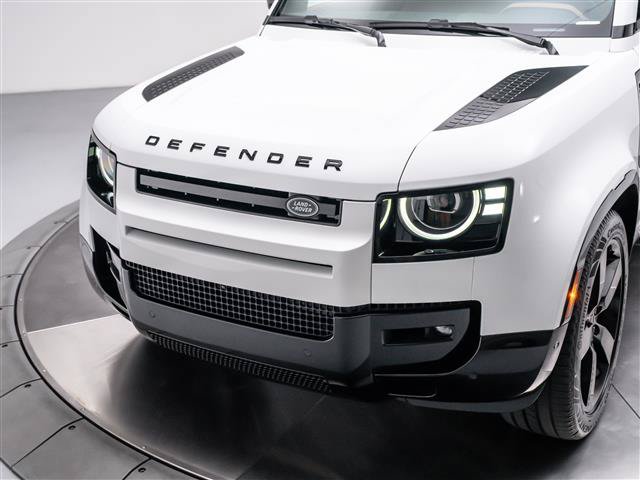 New 2026 Land Rover Defender 110 X-Dynamic SE AWD/4WD image 9