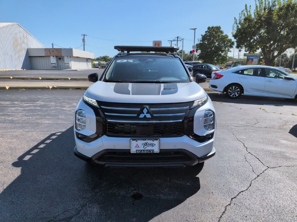 New 2026 Mitsubishi Outlander AWD image 16