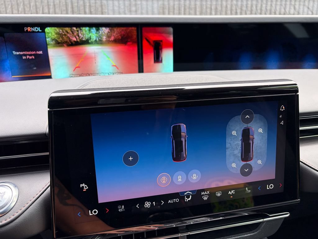 New 2026 Lincoln Nautilus Reserve AWD/4WD image 38