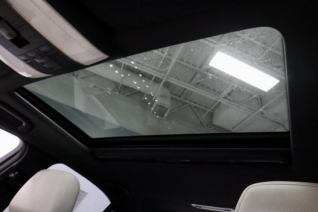 Used 2012 Mercedes-Benz C 300 4MATIC Sedan image 33