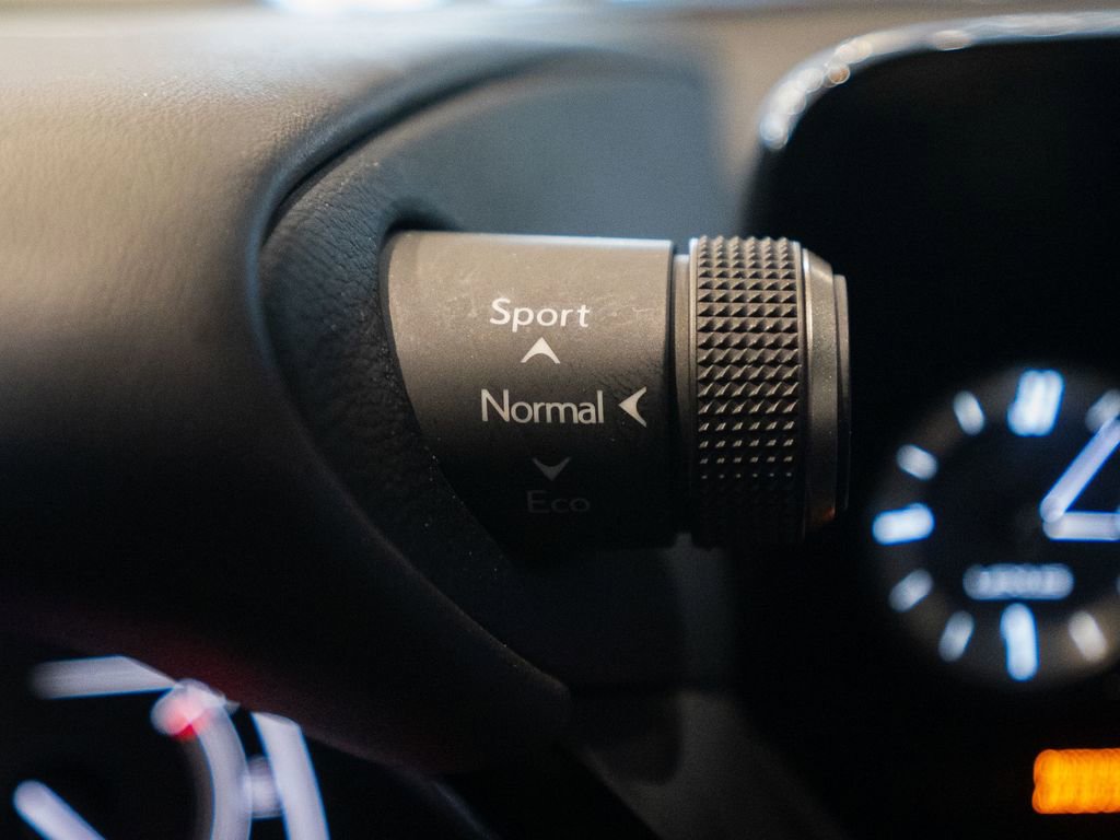 Used 2024 Lexus ES 350 w/ Premium Package image 25