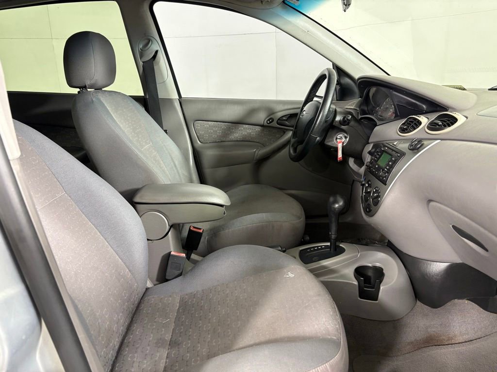 Used 2003 Ford Focus ZX5 Hatchback FWD image 13