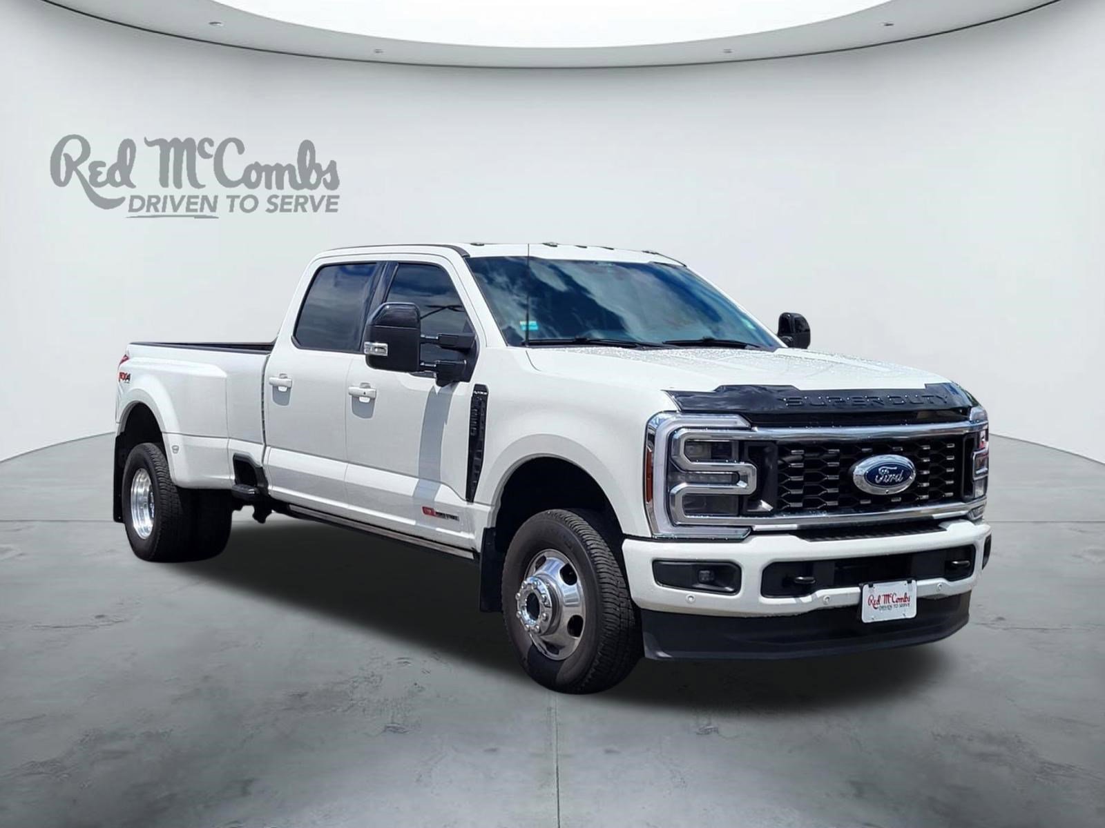 Used 2025 Ford F350 Platinum AWD/4WD image 1