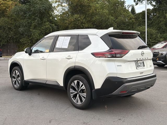 Used 2023 Nissan Rogue SV w/ SV Premium Package FWD image 5