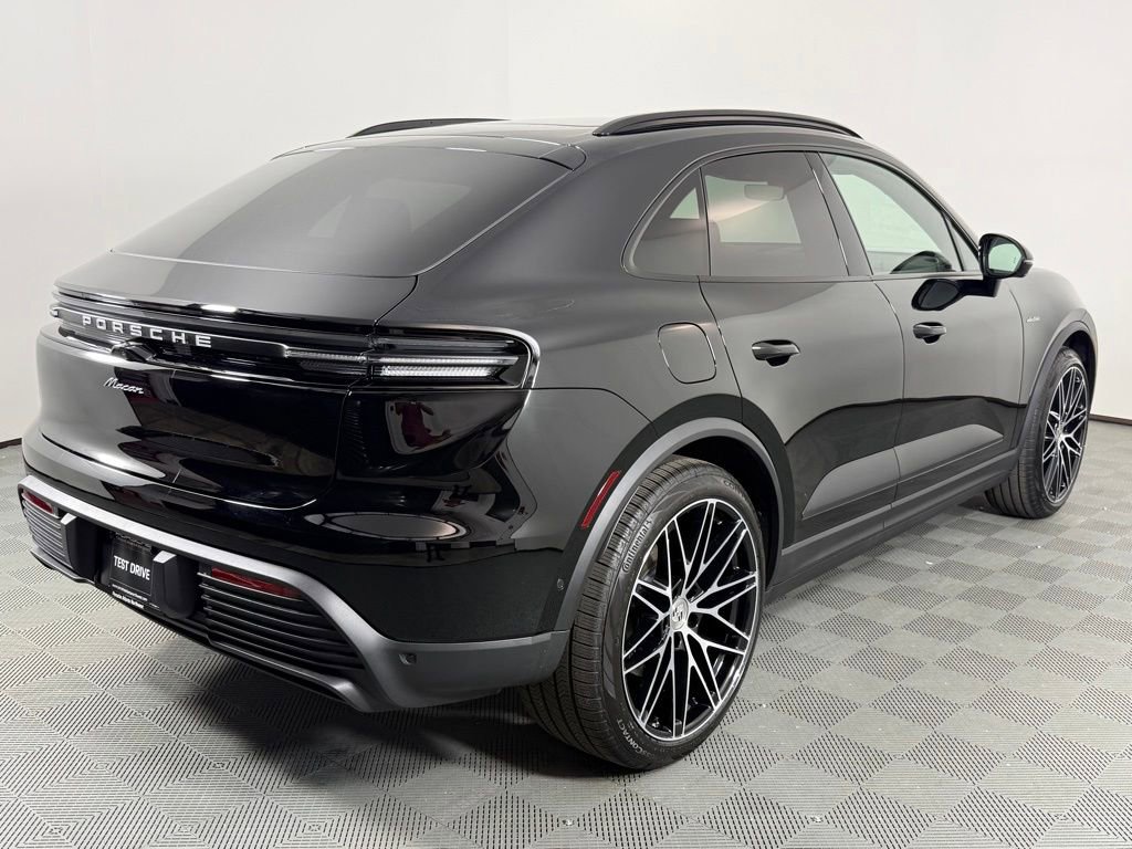 New 2026 Porsche Macan Electric RWD image 7
