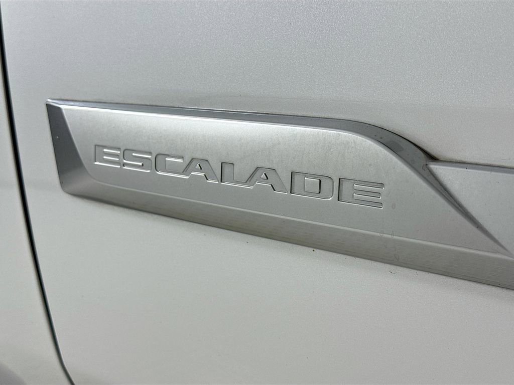 Used 2019 Cadillac Escalade ESV Luxury image 25