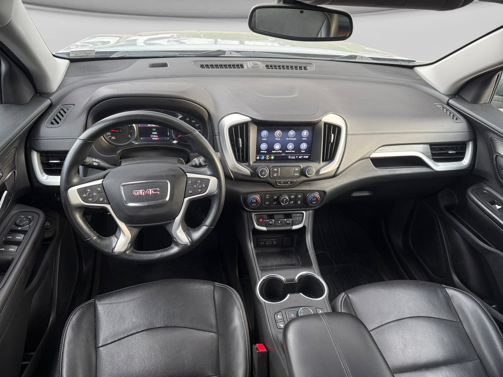 Used 2023 GMC Terrain SLT w/ LPO, Floor Liner Package image 12