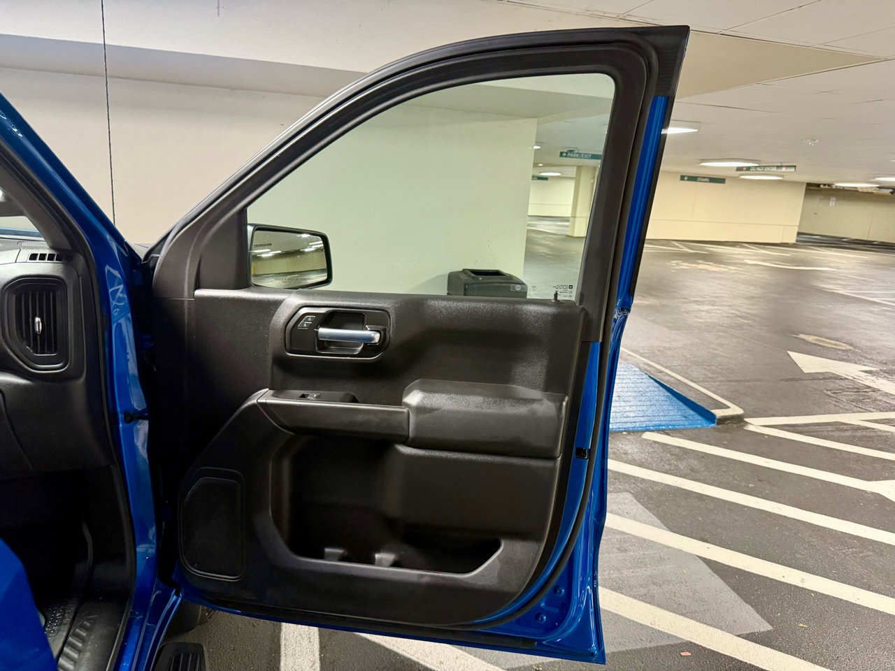Used 2022 Chevrolet Silverado 1500 Custom image 31