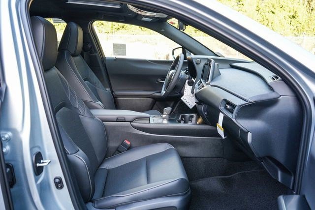 New 2026 Lexus UX 300h AWD image 18