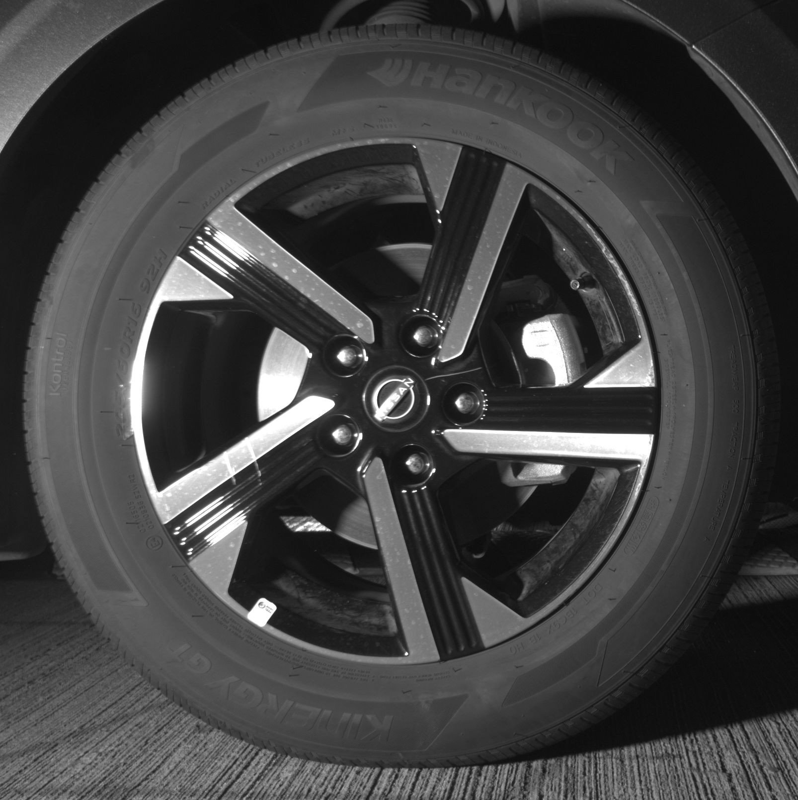 Used 2025 Nissan Sentra SV image 13