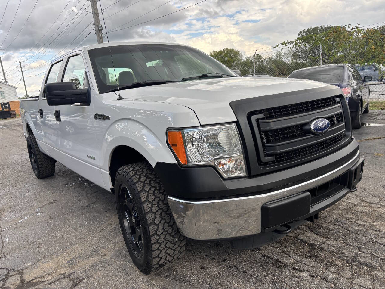 Used 2014 Ford F150 XL w/ Equipment Group 101A Mid image 3