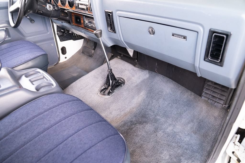 Used 1988 Dodge Ramcharger 4WD image 32