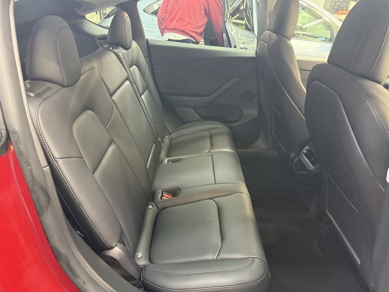 Used 2022 Tesla Model Y Performance image 28