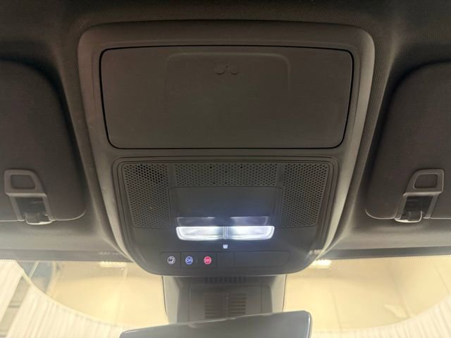 Used 2025 Chevrolet Equinox LT w/ Convenience Package II image 17