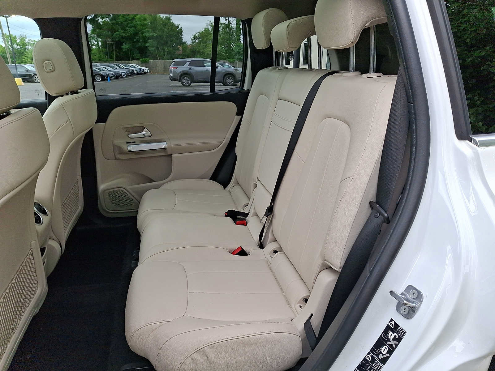 Certified 2023 Mercedes-Benz GLB 250 4MATIC image 8