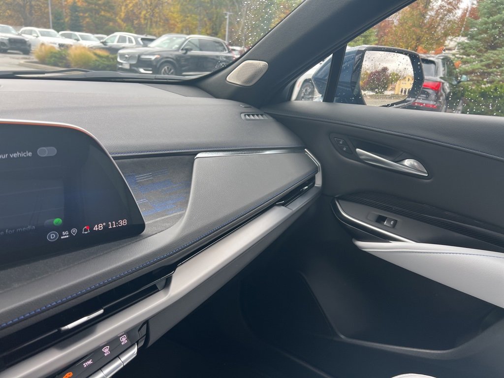 Used 2025 Cadillac XT4 Sport image 63