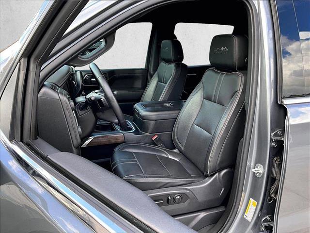 Used 2021 Chevrolet Silverado 1500 High Country w/ Technology Package image 27