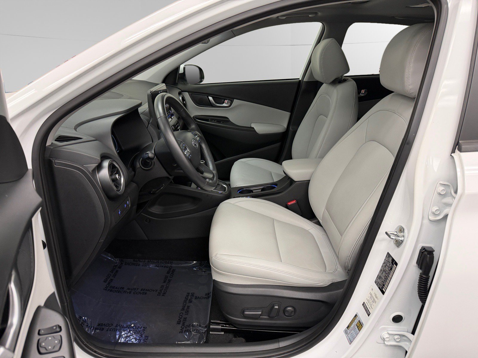 Used 2023 Hyundai Kona Limited AWD/4WD image 9