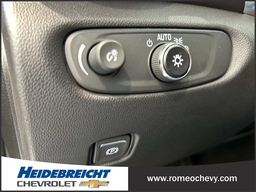 Certified 2022 Chevrolet Blazer Premier w/ Enhanced Convenience Package AWD/4WD image 28