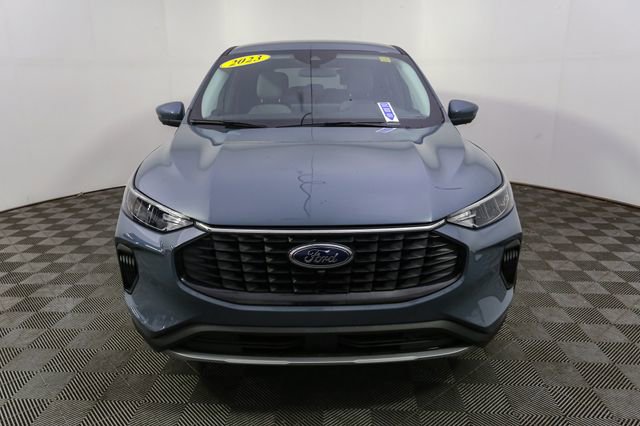 Used 2023 Ford Escape Active w/ Tech Pack #2 AWD/4WD image 4