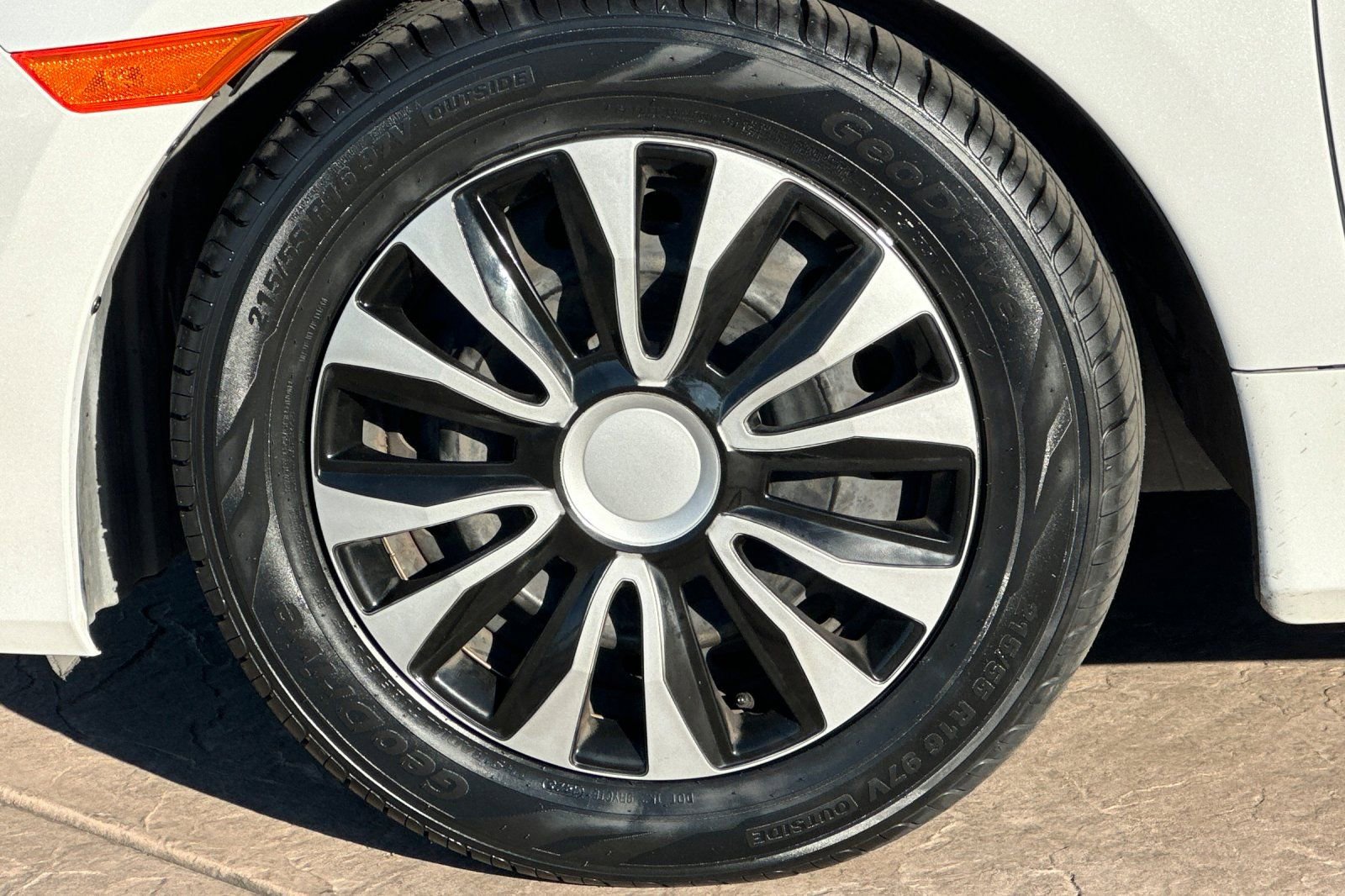 Used 2020 Honda Civic LX image 30