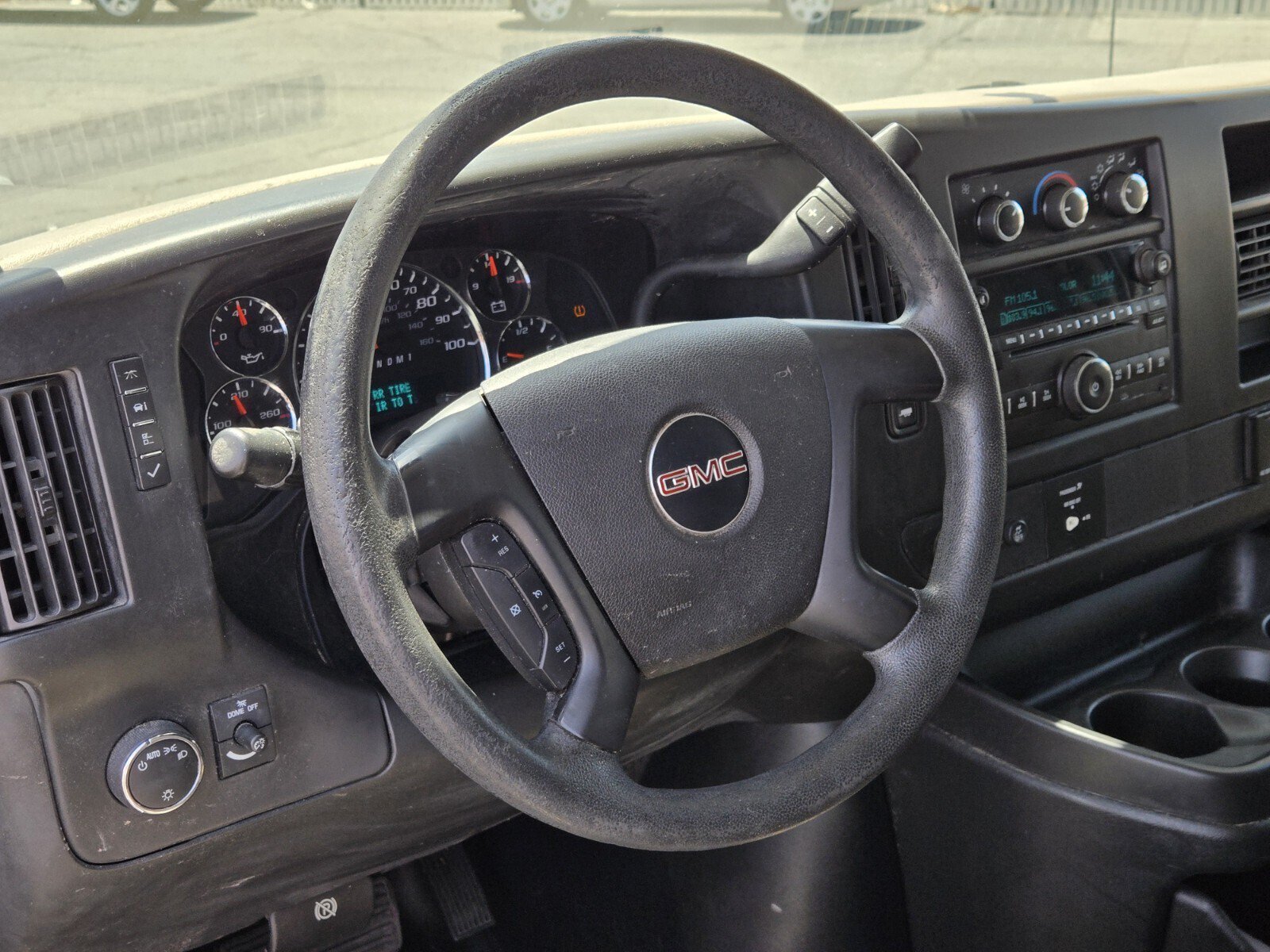 Used 2015 GMC Savana 2500 RWD image 14