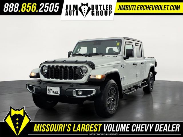 Used 2024 Jeep Gladiator Sport image 1