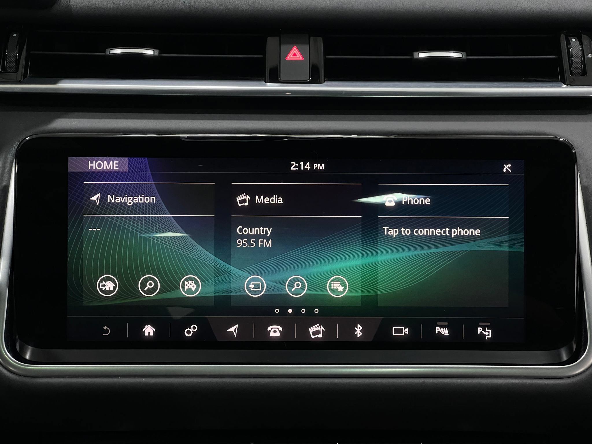 Used 2018 Land Rover Range Rover Velar R-Dynamic HSE AWD/4WD image 23